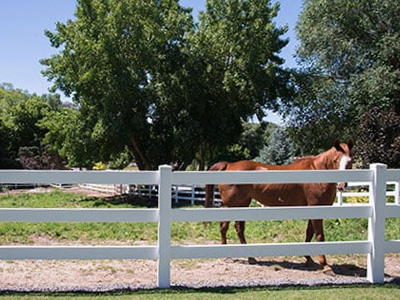 Master Halco Legend Ranch Rail Vinyl Fence